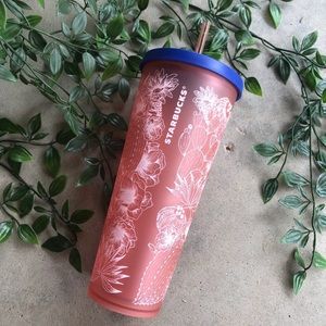 Starbucks Dining - NWOT Starbucks Matte Floral Cup Starbucks Dining - NWOT Starbucks Matte Floral Cup